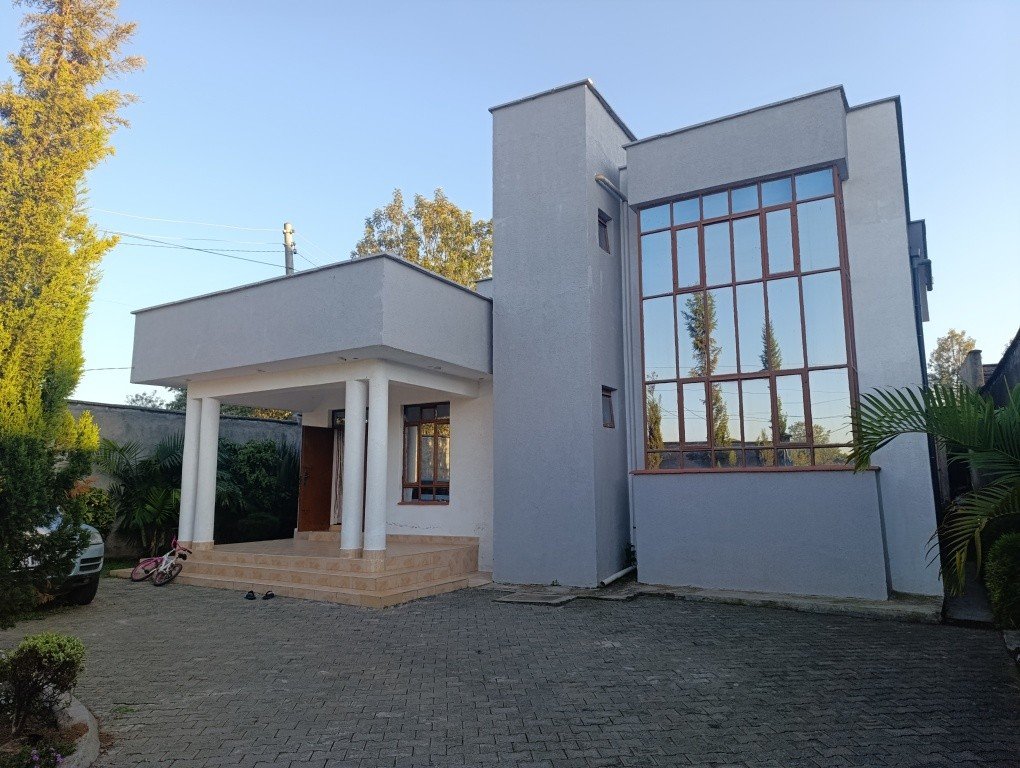 Kiamunyi residence (4)
